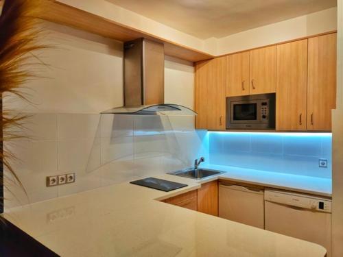 New Fabulous Beachfront ตอร์เรโมลิโนส ภายนอก รูปภาพ