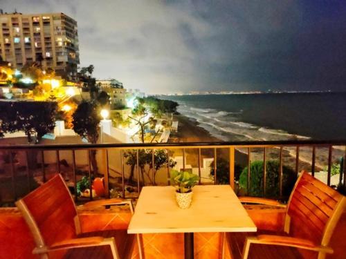 New Fabulous Beachfront ตอร์เรโมลิโนส ภายนอก รูปภาพ